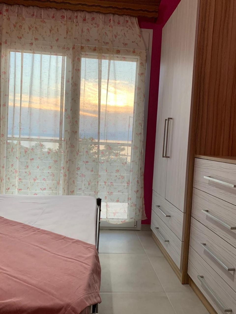 House Maria Elenι דירה *